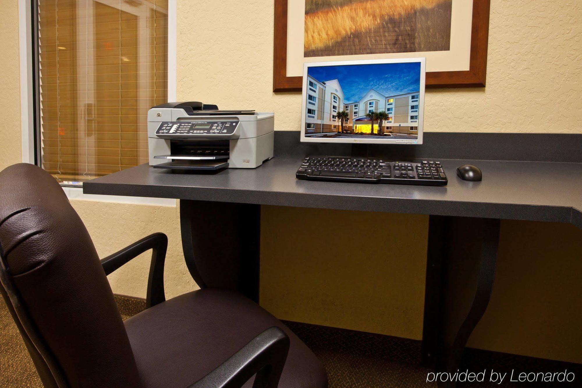 Candlewood Suites Fort Myers Interstate 75 By Ihg Kemudahan gambar